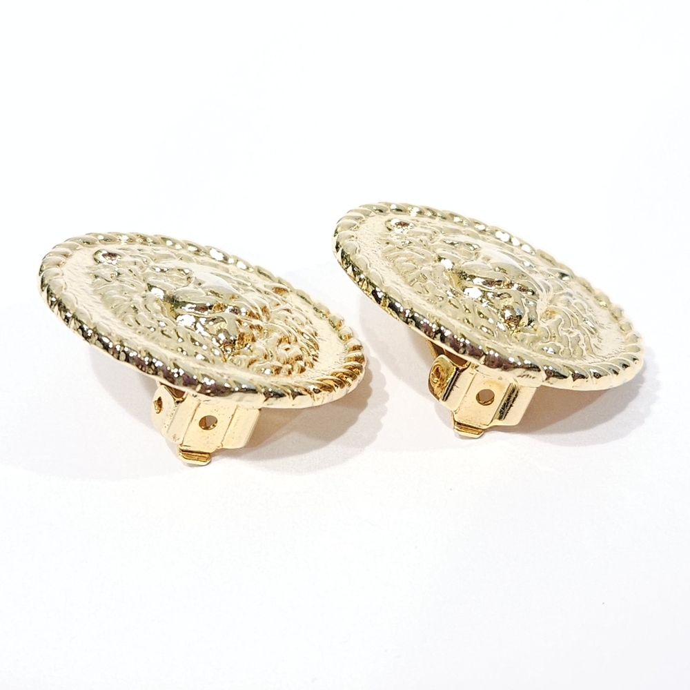 Vintage Versace Lion Coin Earrings 70s 80s Gold Tone Gianni Versace Clip Ons - Picture 10 of 17